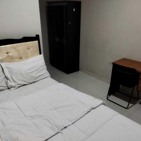 Oyo 93540 Bintang Residence 2 Джакарта Екстериор снимка